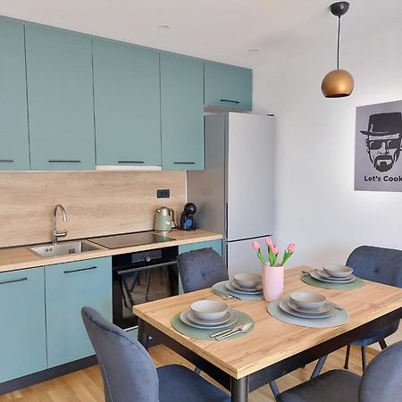 Comfort 2 Bedroom Apartment 10Min Walk From Center And Beach Split Extérieur photo